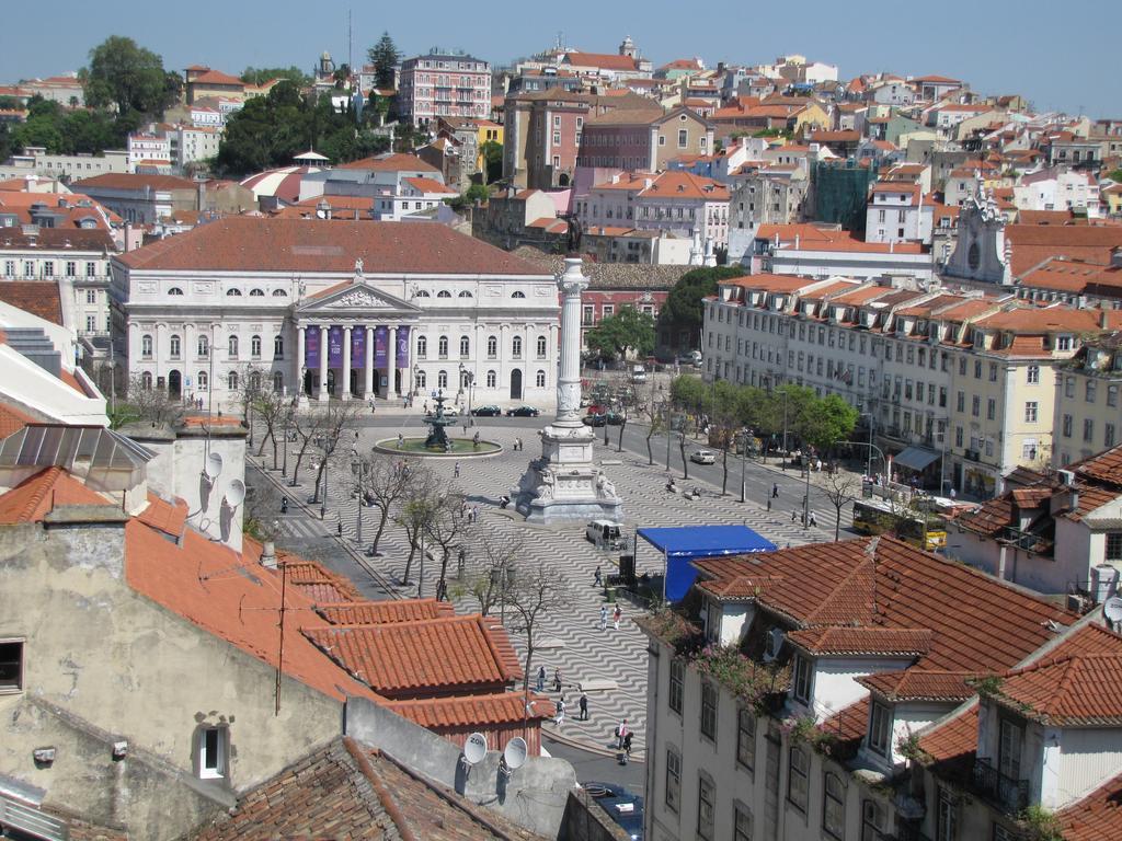 Remodeled Historic Apartment In Bairro Alto Lisboa Eksteriør bilde