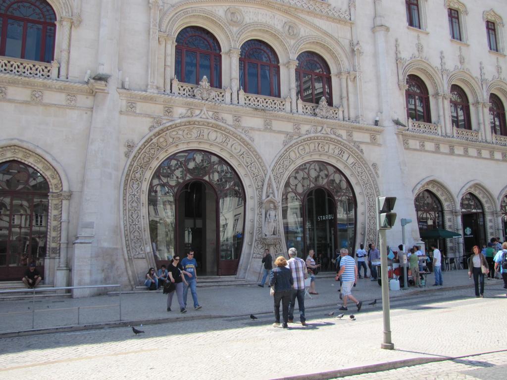 Remodeled Historic Apartment In Bairro Alto Lisboa Eksteriør bilde