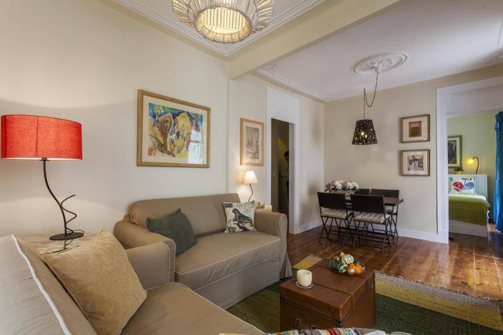 Remodeled Historic Apartment In Bairro Alto Lisboa Eksteriør bilde